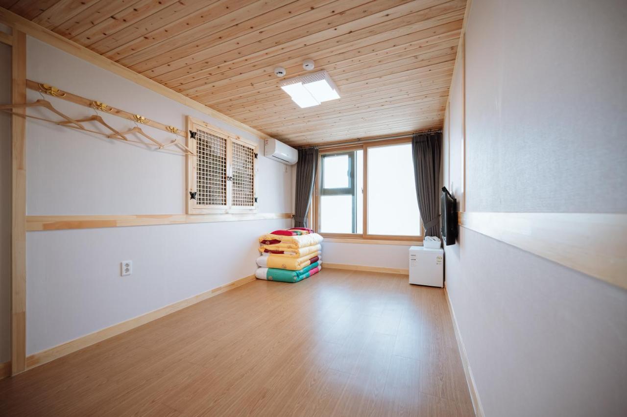 The Jeongga Hostel Чонджу Екстериор снимка